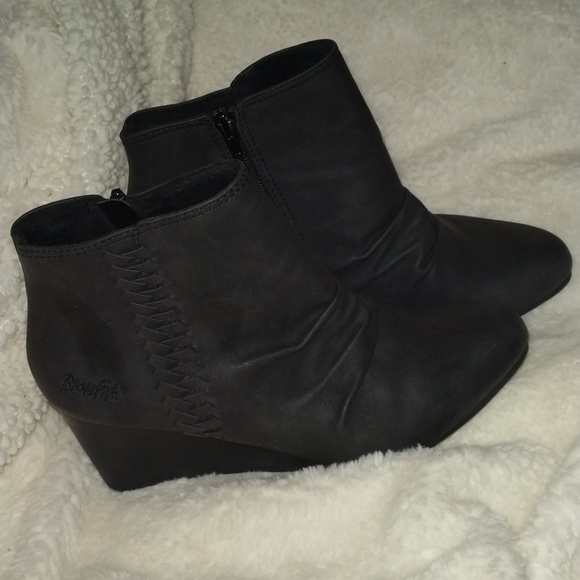 Blowfish Shoes - Blowfish wedge booties